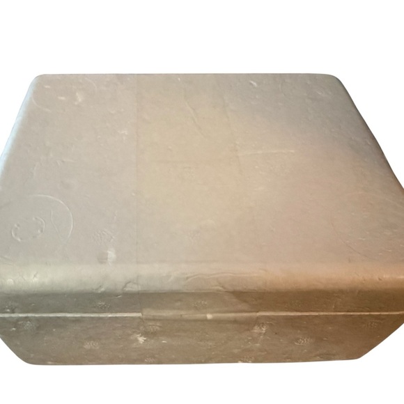 Bradford Editions Kitten Porcelain Ornaments “Prairie Frolic” & “Meadow Musings” - Picture 9 of 10